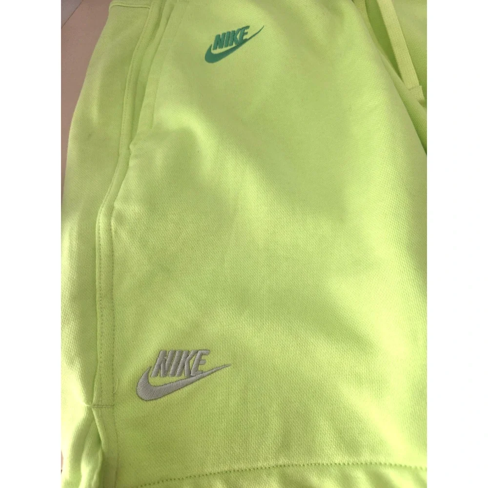 Nike NSW Essentials + French Terry shorts embroidered Neon Green Sz S